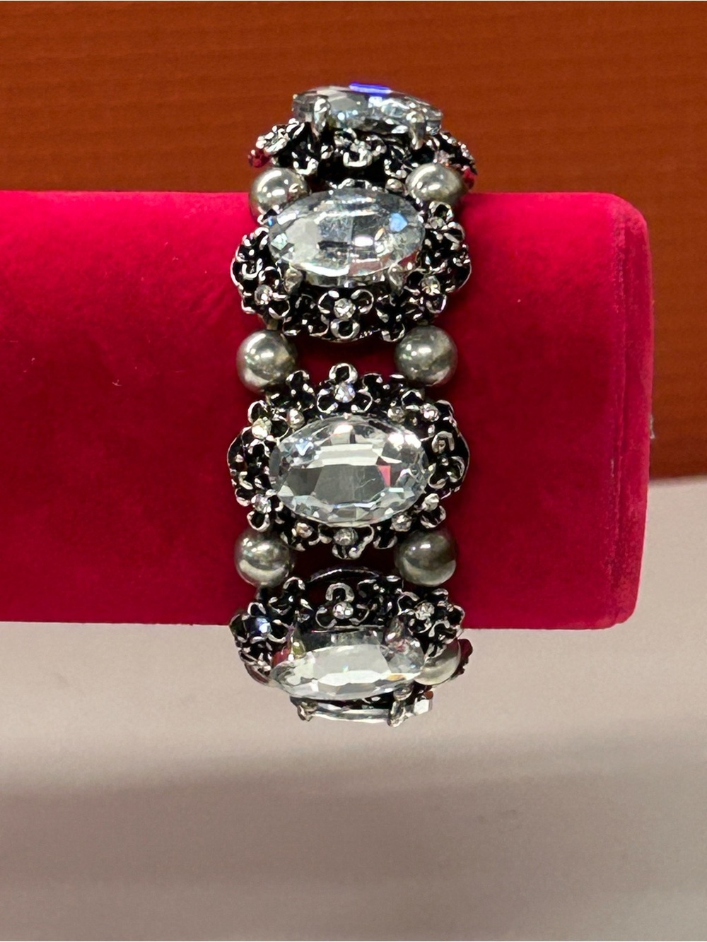 Chunky Silver and large crystal stretch bracelet